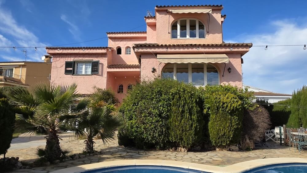 Property 2458 - Image 2